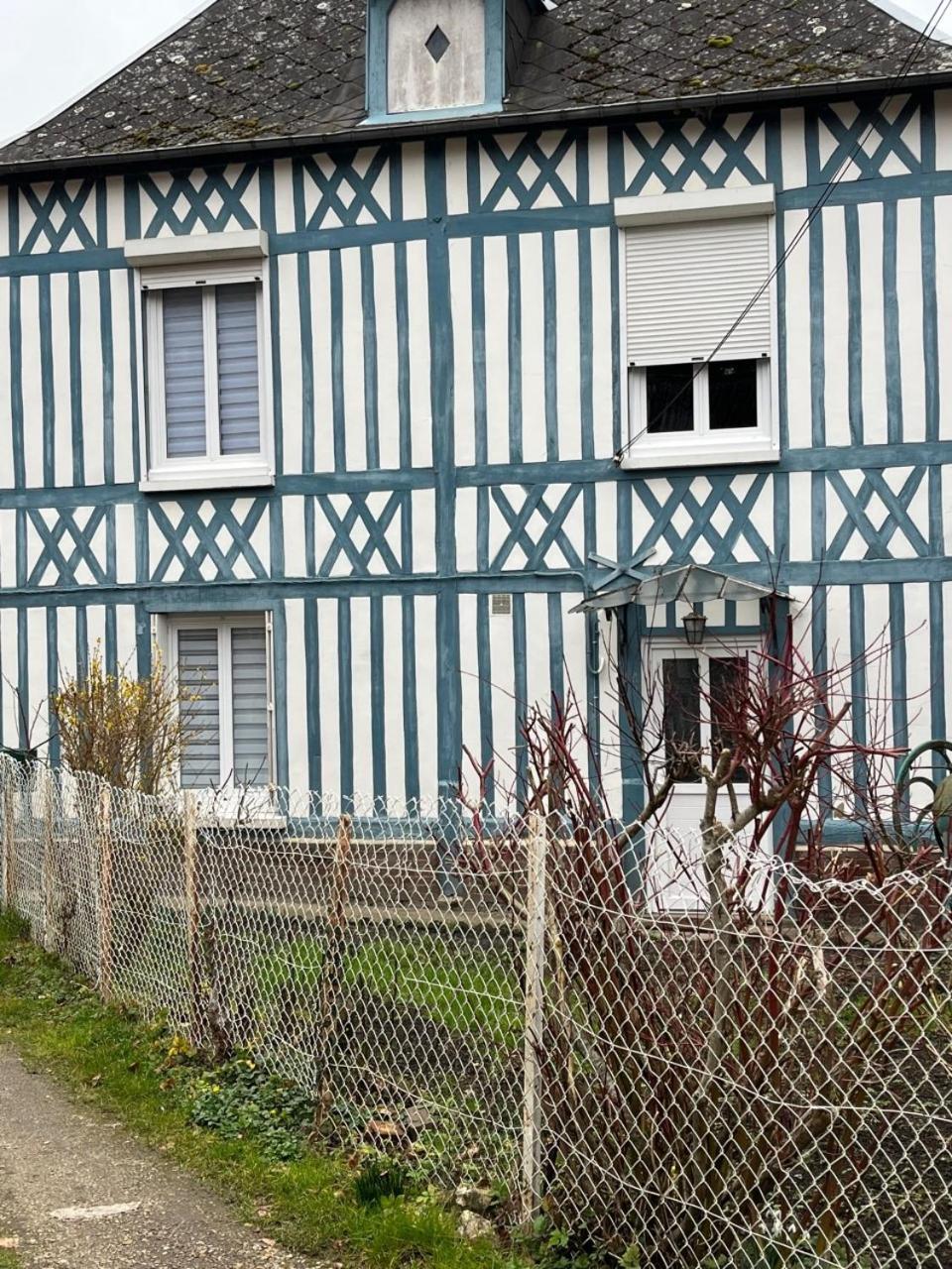 Вілла Gite Les Colombages Doudeville Екстер'єр фото